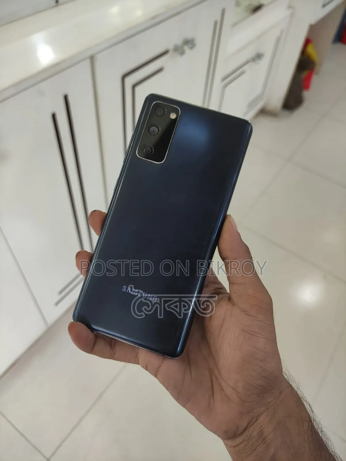 স্যামসাং গ্যালাক্সি এস২০ এফই ৫জি ১২৮ জিবি নীল