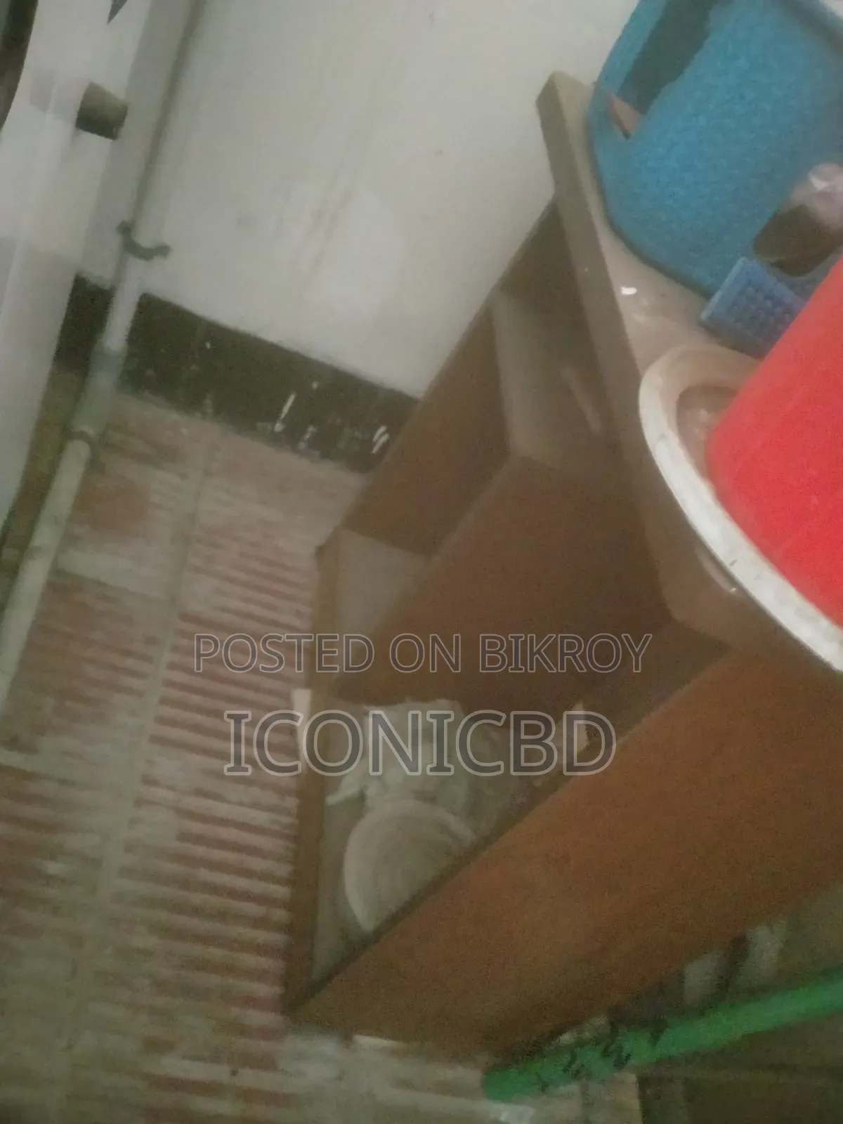 PC Table Chire.