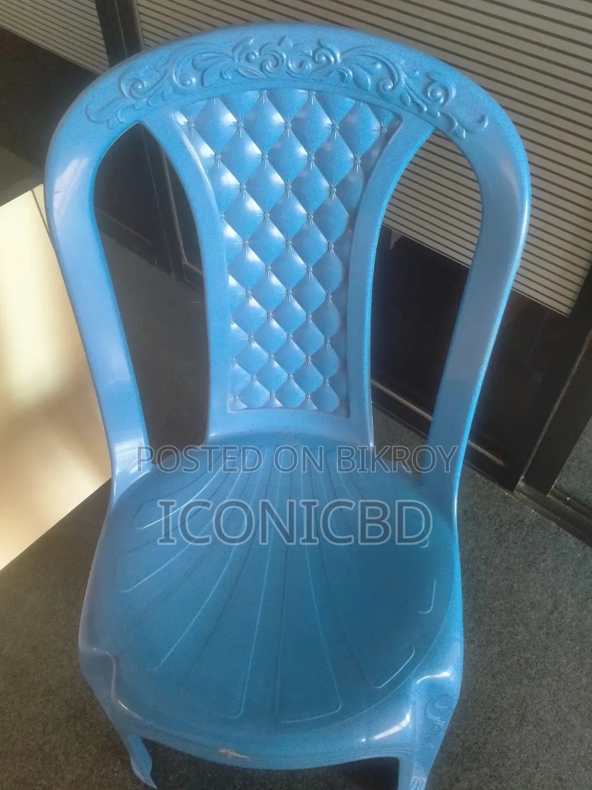 PC Table Chire.