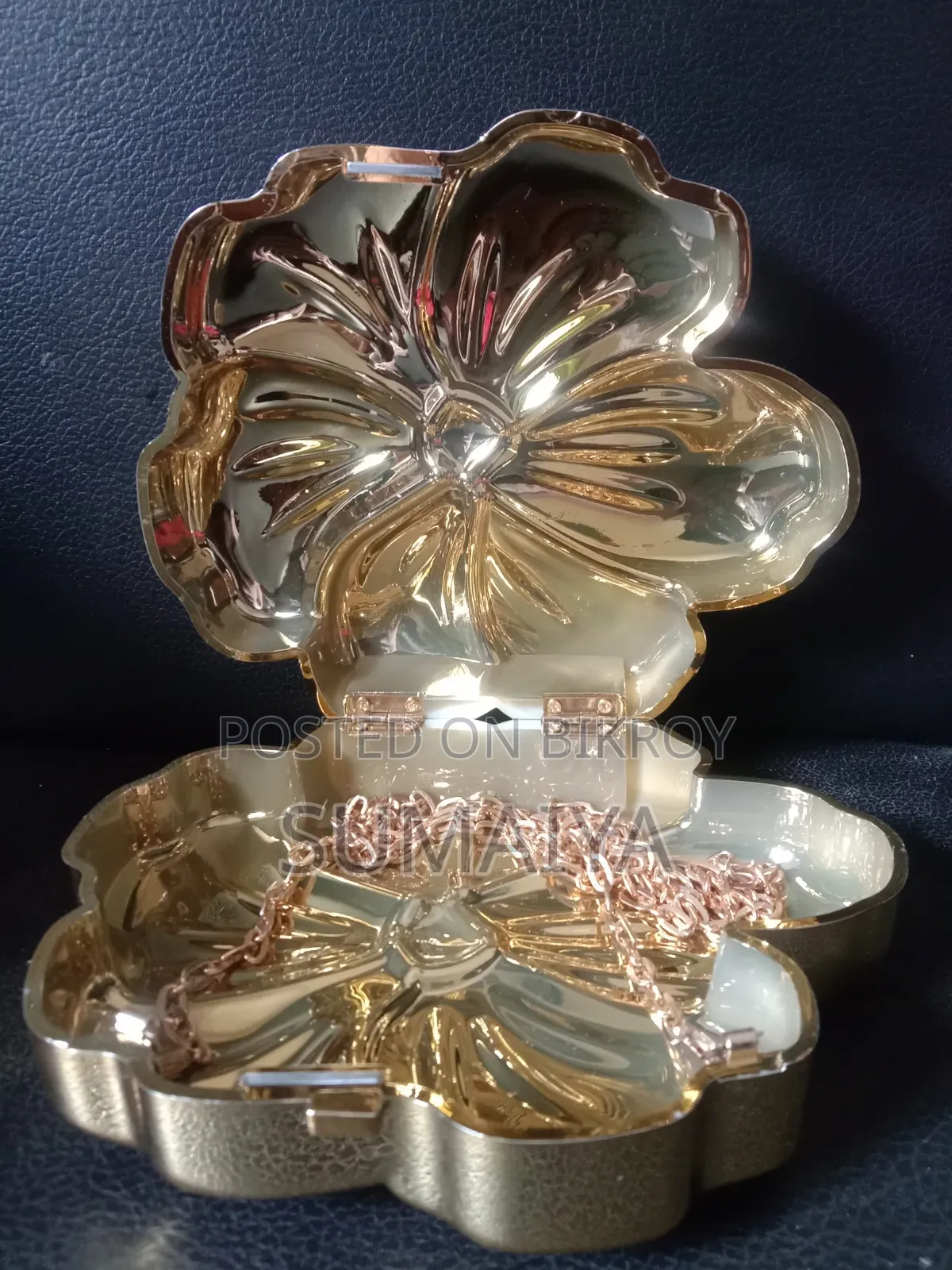 Premium Quality Flower Bag . Best Quality. Gold Colour .