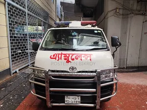 Toyota HiAce 2005 White