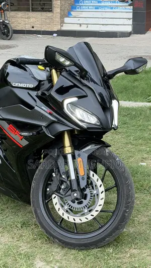 CFMoto 250SR 2025 Black