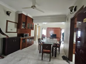 গুলশানে ভাড়ার জন্য ৩ বেডরুমের ফার্নিশড অ্যাপার্টমেন্ট