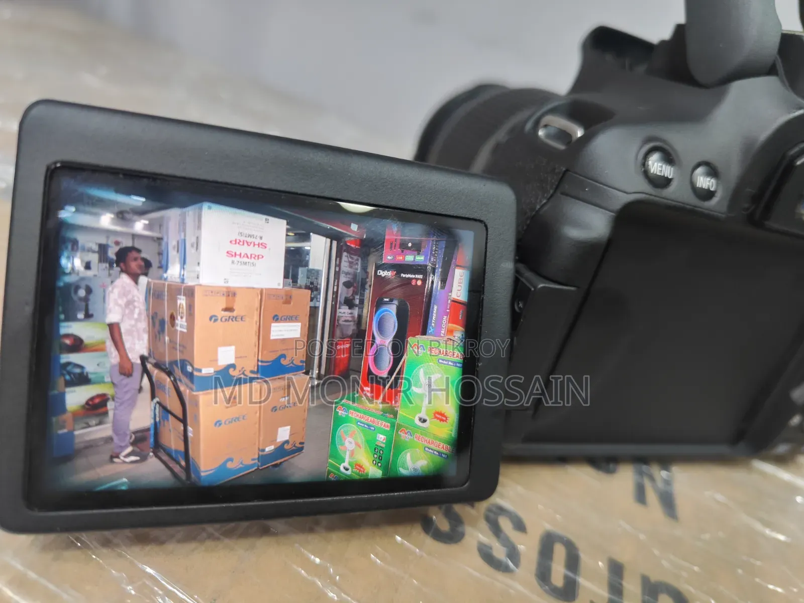 Canon 4000D 18-55 mm (Very lightly used)