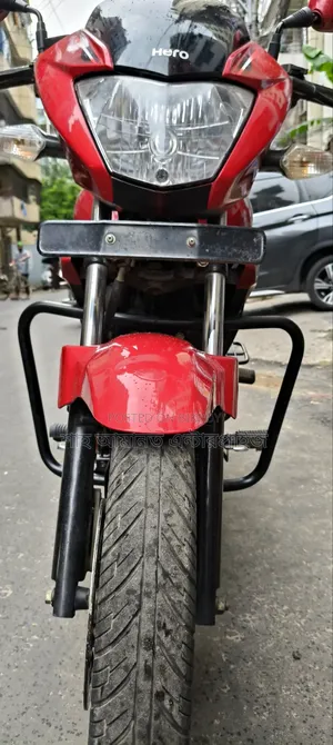 Hero Glamour 2020 Red