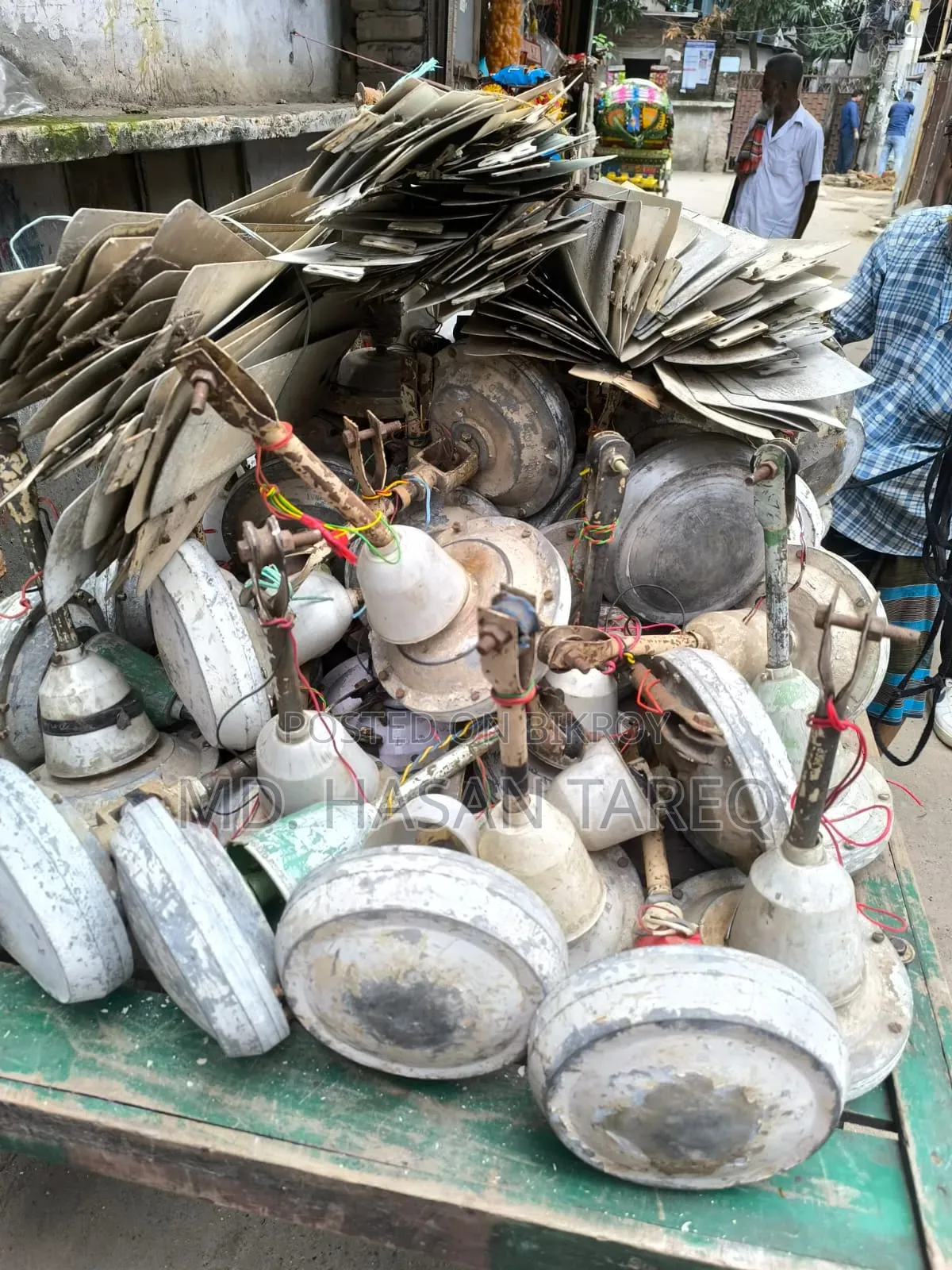 টঙ্গি ন্যাশনাল ফ্যান ৫২ পিস