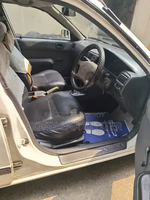 Toyota Corolla 1997 White