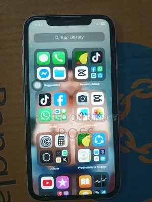 Apple iPhone XR 64 GB White