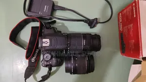 DSLR- Canon 700d
