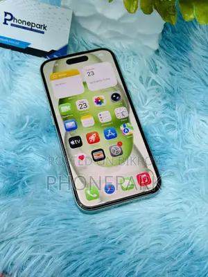 Apple iPhone 15 128 GB Green