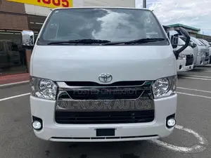 Toyota HiAce 2021 Pearl