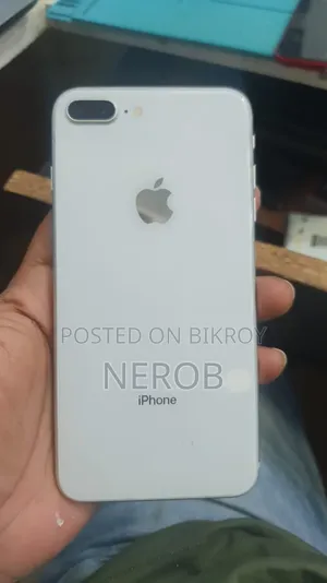 Apple iPhone 8 Plus 64 GB White