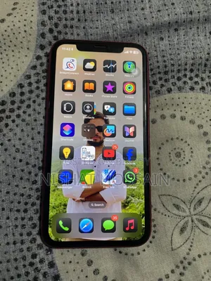 Apple iPhone 11 128 GB Red