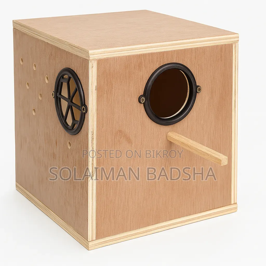 New Breeding Box for Cockatiel Birds