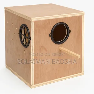 New Breeding Box for Cockatiel Birds
