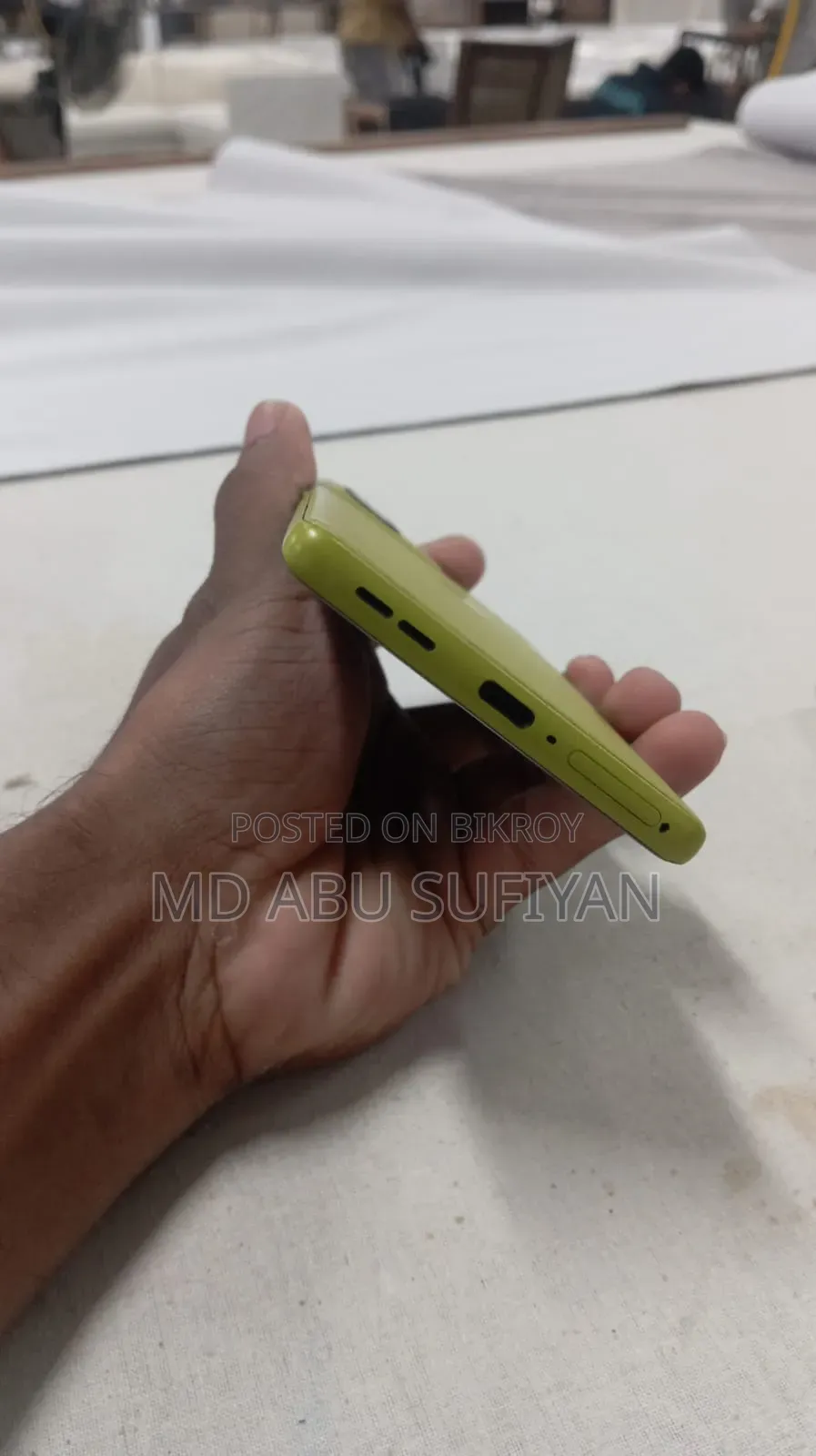 নতুন মটোরোলা মটো জি৮৫ ১২৮ জিবি ইয়েলো