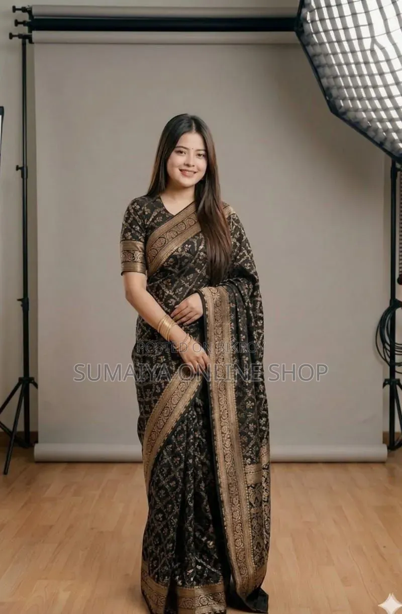 Japanese Silk Saree With Blouse Piece