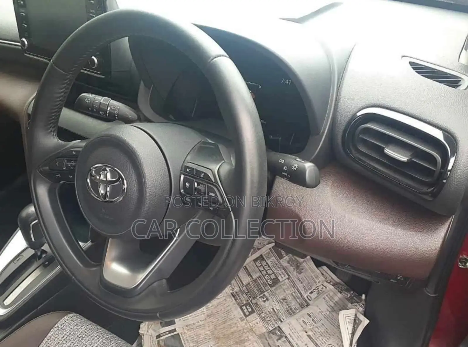 Toyota Yaris Cross 2021 Red