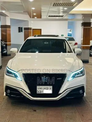 Toyota Crown 2018 Pearl