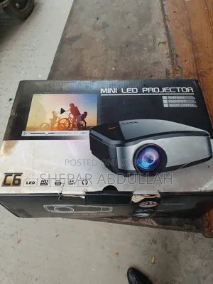 1 Projector for Sale