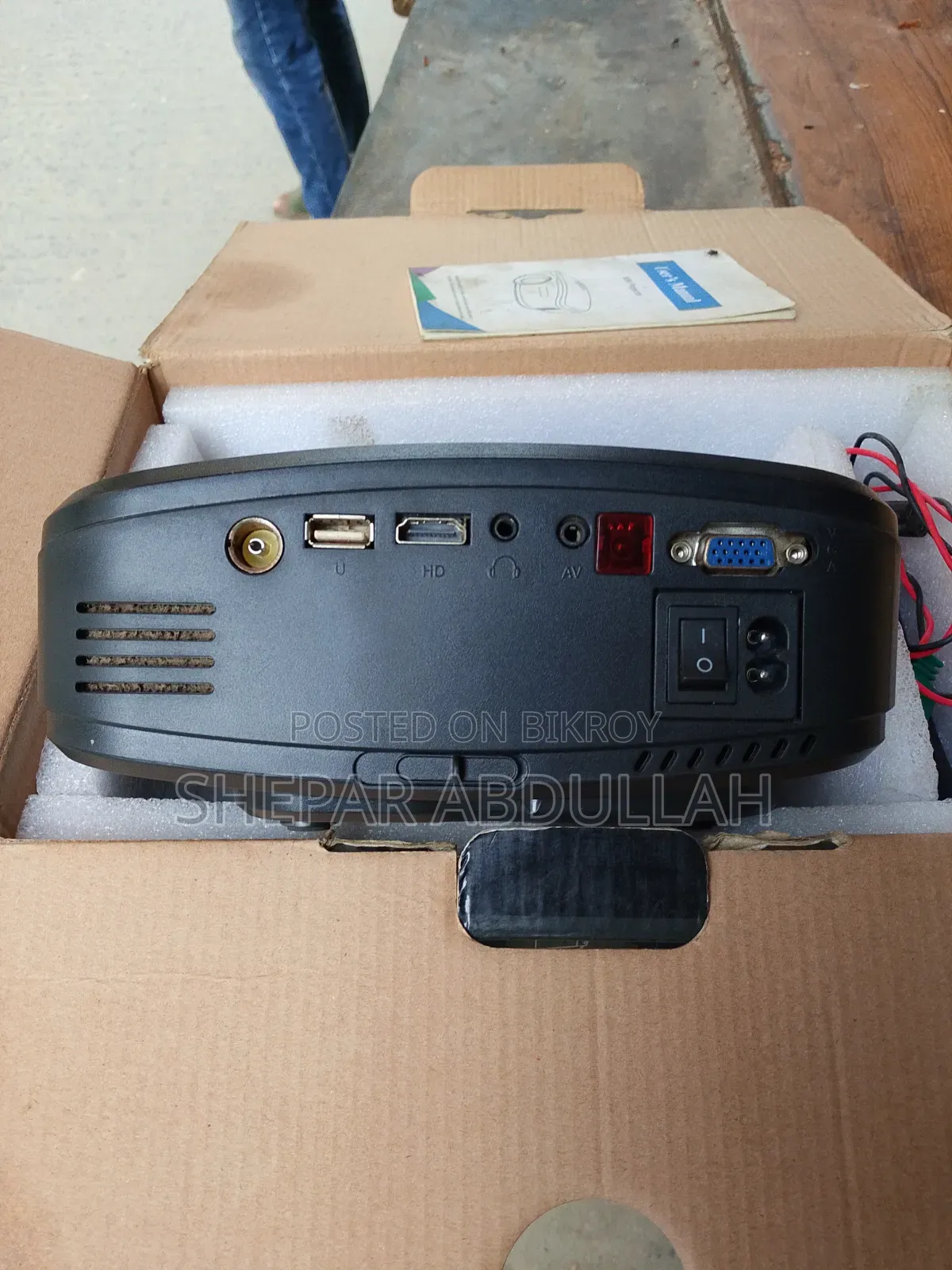 1 Projector for Sale