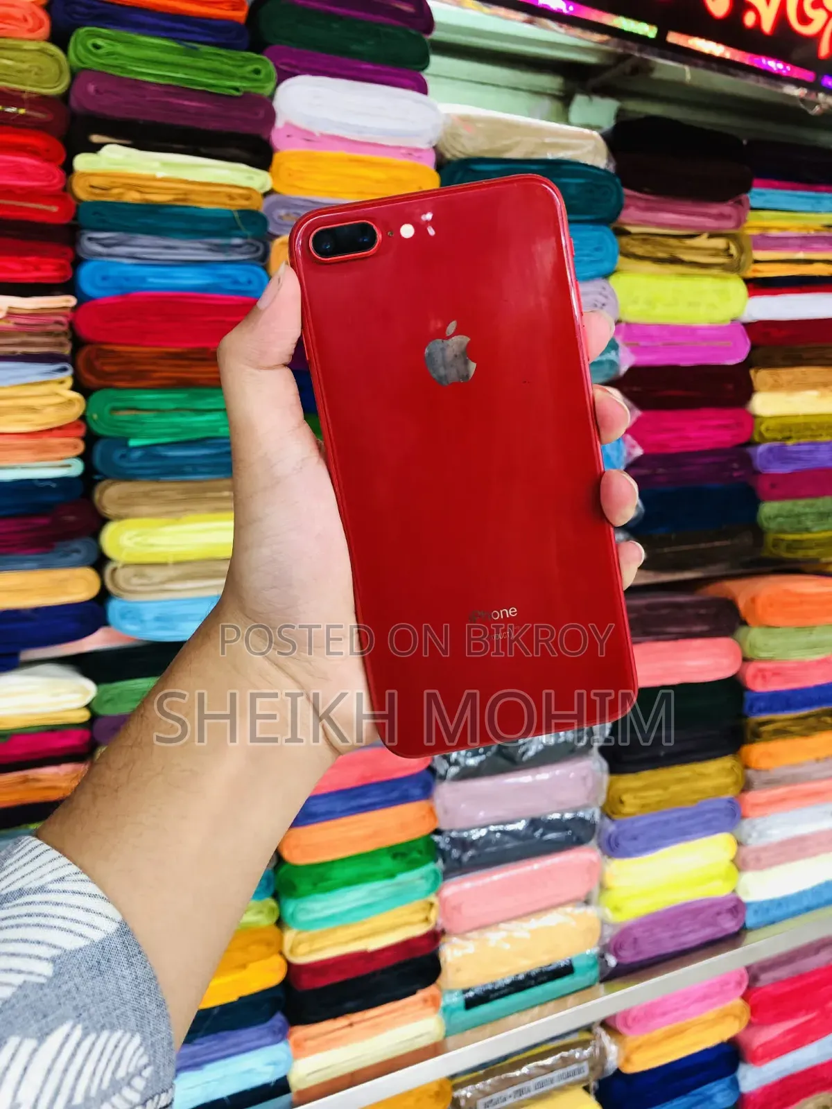 Apple iPhone 8 Plus 64 GB Red