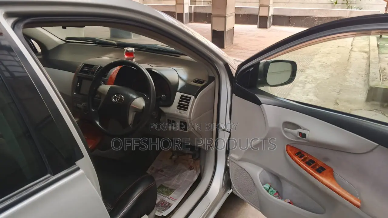 Toyota Axio 2012 Silver