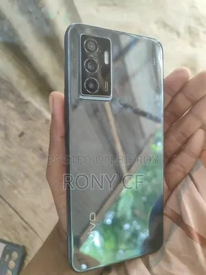 Vivo Y75 128 GB Black