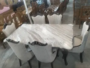 ০৬ চেয়ারের ডাইনিং টেবিল