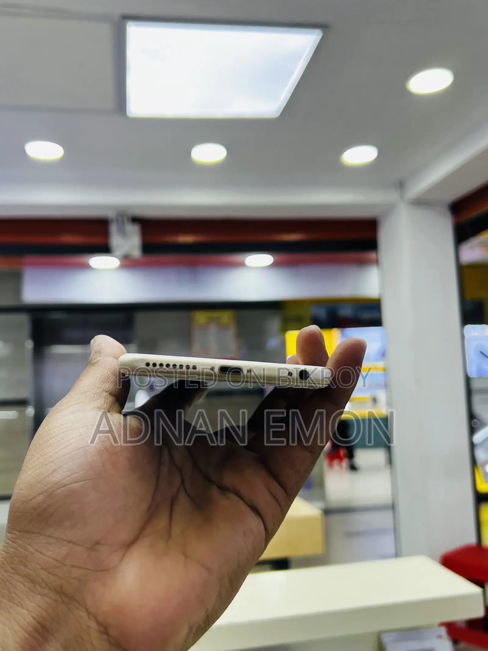 Apple iPhone 6s 128 GB Gold