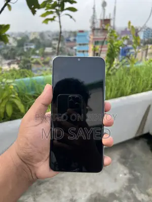 Vivo Y21 64 GB Blue