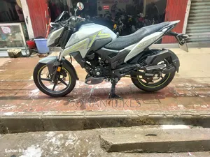 Honda X-Blade 160 2025 Gray