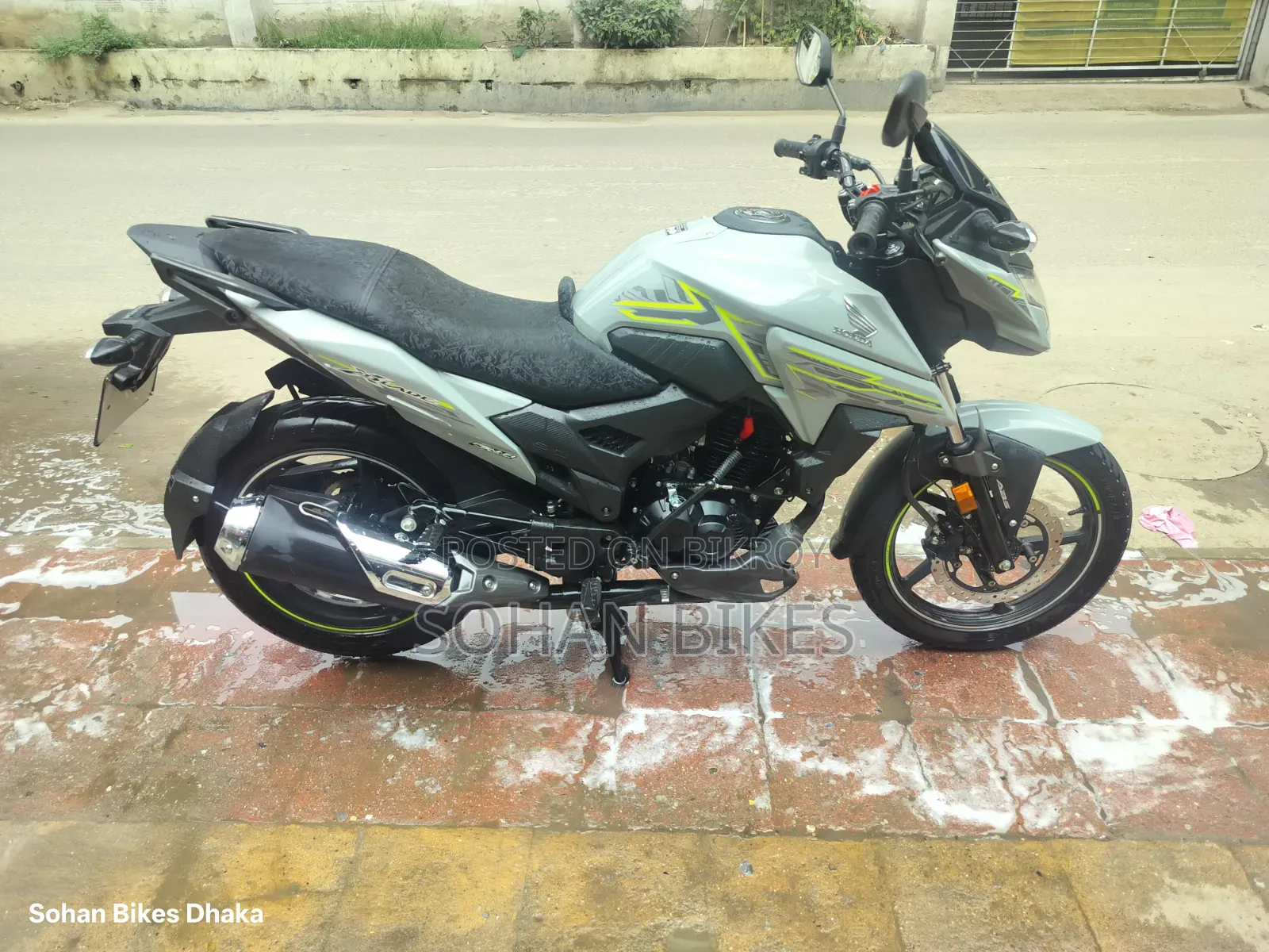 Honda X-Blade 160 2025 Gray