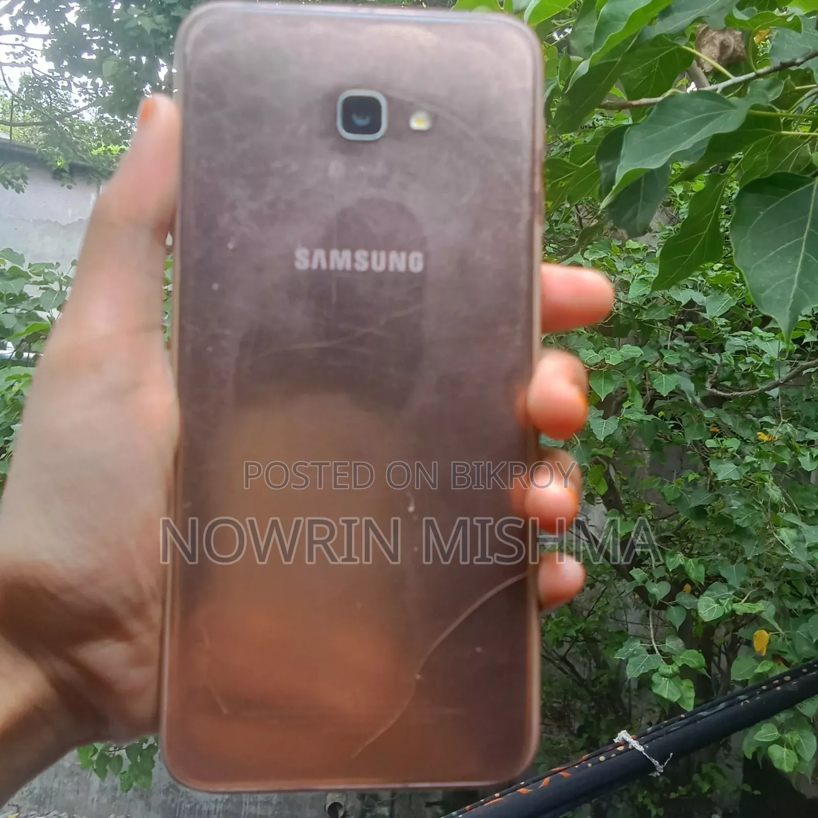 স্যামসাং গ্যালাক্সি জে৪ ৩২ জিবি গোল্ড