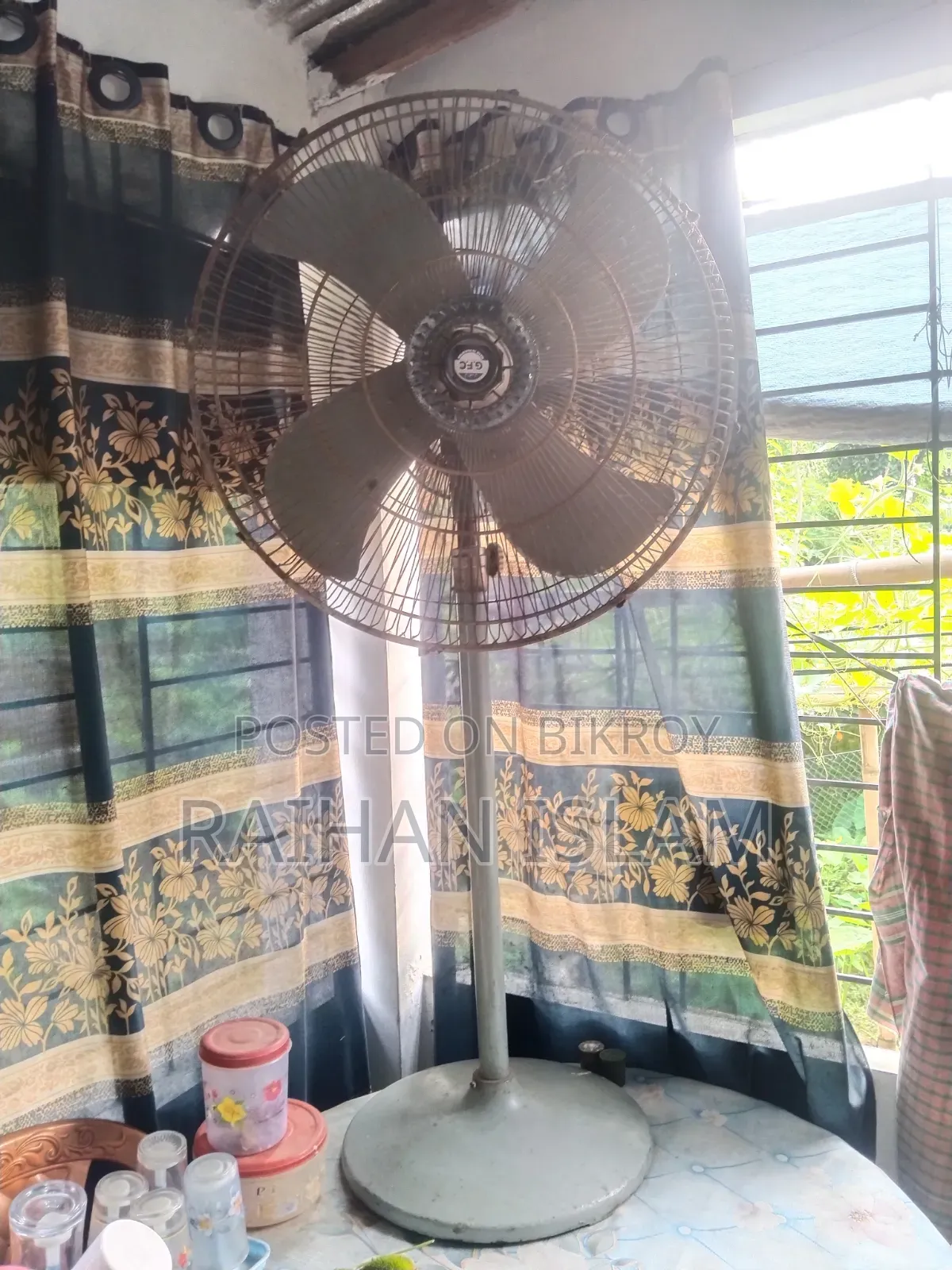 বড় সাইজের স্ট্যান্ড ফেন বিক্রি করা হবে