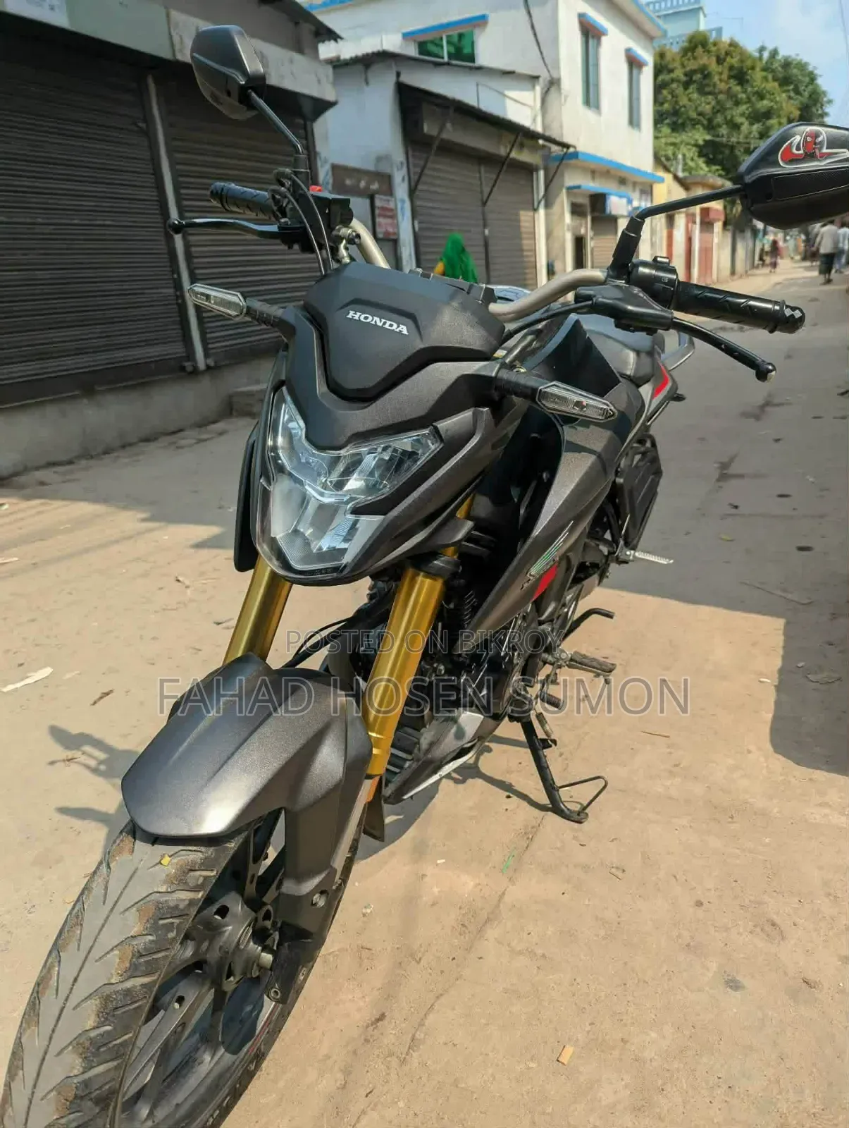 হোন্ডা হর্নেট ২০২৪ কালো