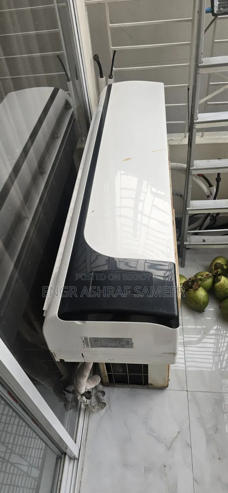 Akai Air Conditioner (2.5 Ton)
