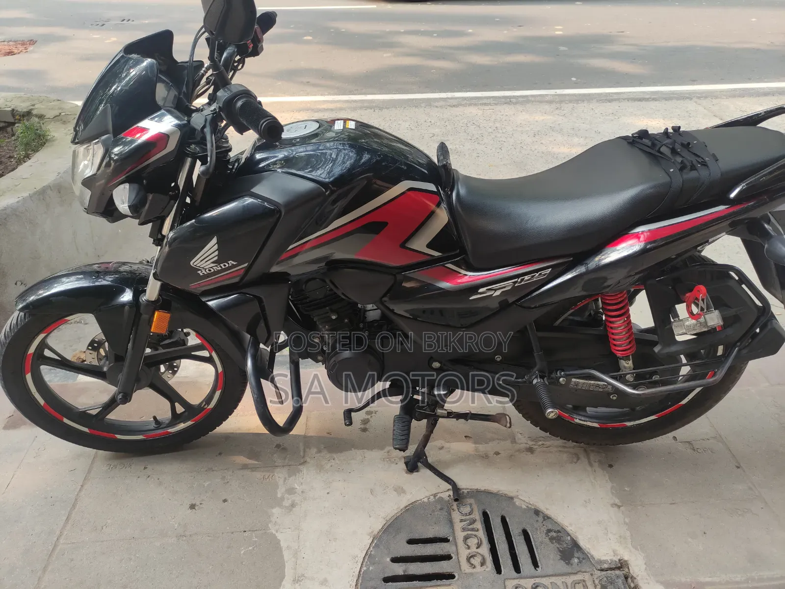 Honda CB 2024 Black