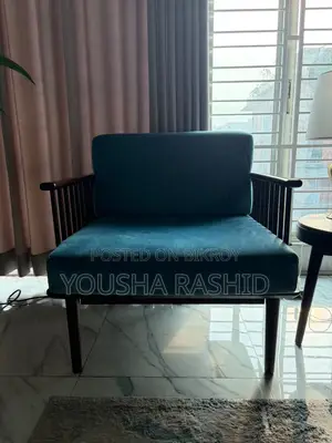 Isho 2 Single Sofa (Almost Brand New)