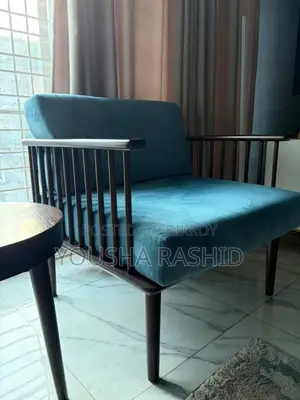 Isho 2 Single Sofa (Almost Brand New)