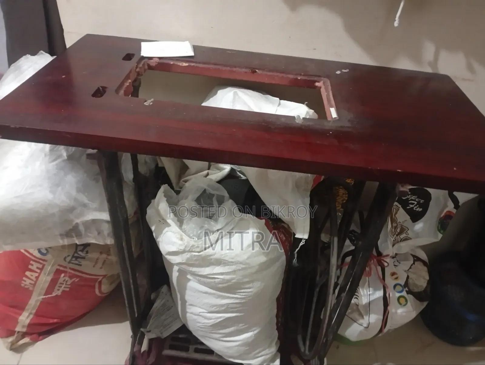 Sewing Machine Stand