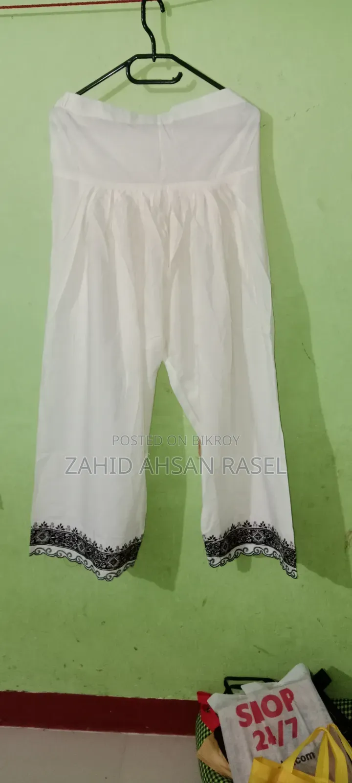 Pakistani premium quality three-piece for sale.