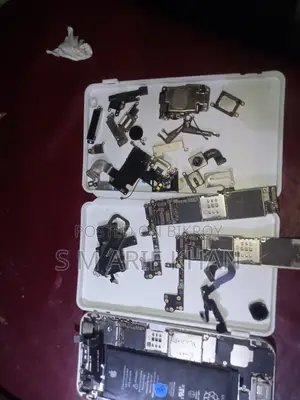 অ্যাপল আইফোন ৭ ১২৮ জিবি সিলভার