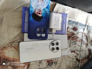 Tecno Spark 30 Pro 256 GB White