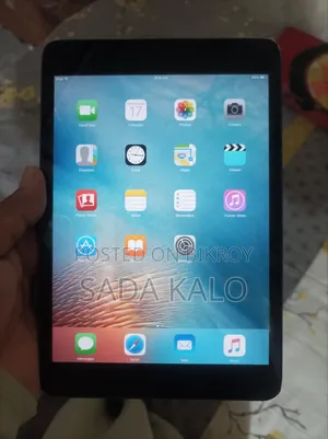 Apple 16 GB Black