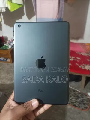 Apple 16 GB Black