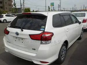 Toyota Corolla Fielder 2021 White