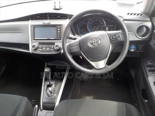 Toyota Corolla Fielder 2021 White