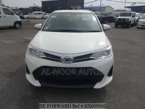 Toyota Corolla Fielder 2021 White
