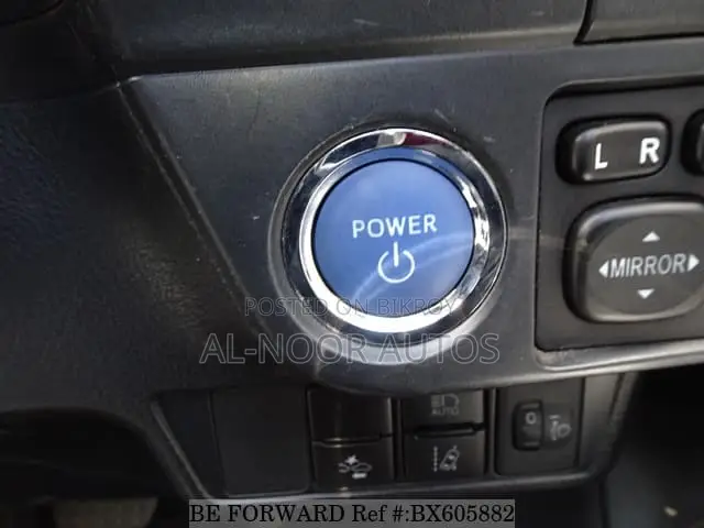 Toyota Corolla Fielder 2021 White